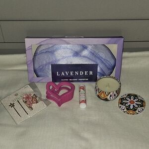 Beauty Bundle 5 Pieces Beauty Sleep Mask Hair Clips Lip Balm & Candle